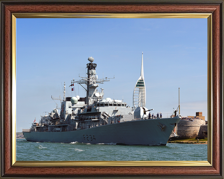 HMS Iron Duke (F234) Photo Print - Leaving Portsmouth 2014 - Royal Navy Type 23 Frigate Hampshire Prints 10 x 8 Classic Frame No