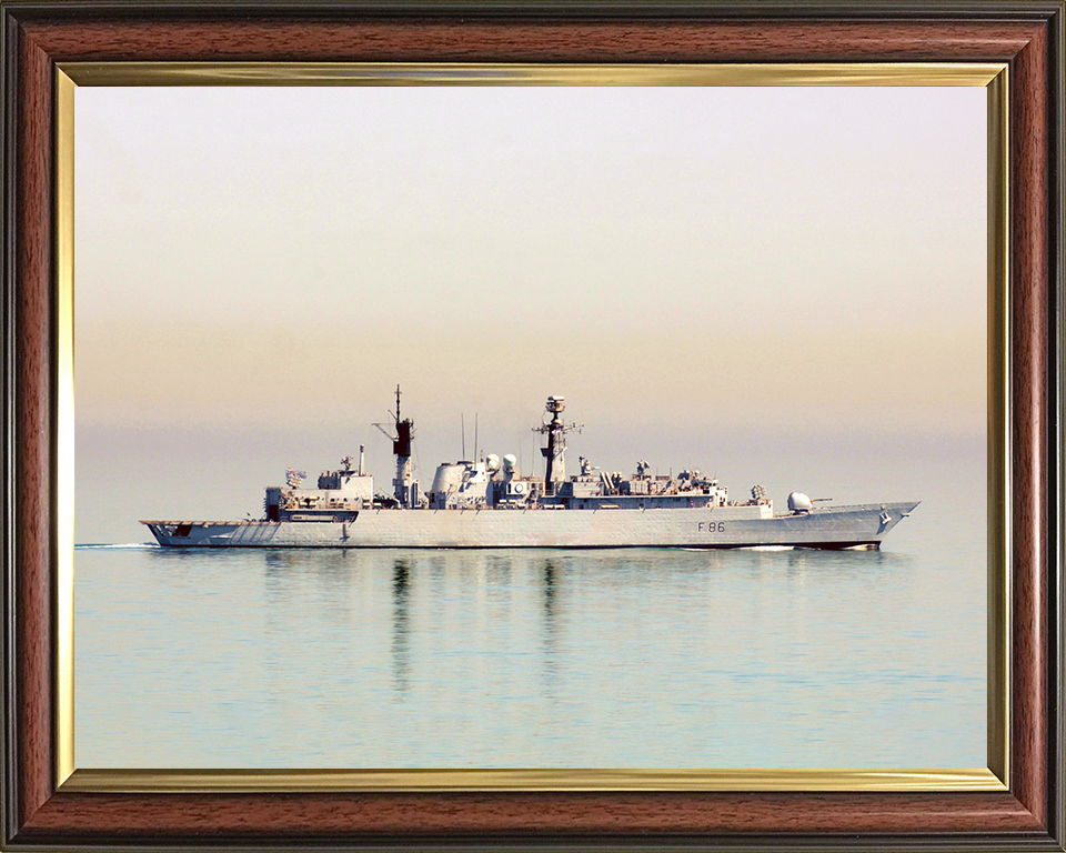 HMS Campbeltown (F86) Photo Print - Persian Gulf 2008 - Royal Navy Type 22 Frigate Posters, Prints, & Visual Artwork Hampshire Prints 10 x 8 Classic Frame No