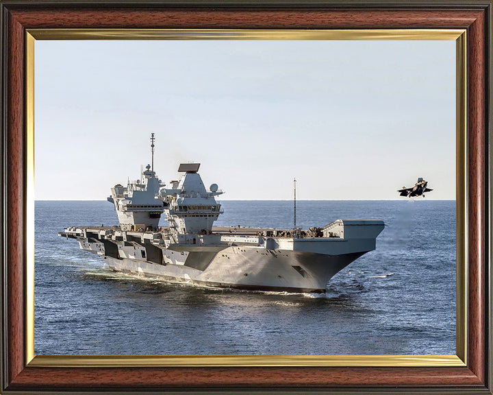 HMS Queen Elizabeth R08 | Photo Print | Framed Print | Queen Elizabeth Class | Aircraft Carrier | Royal Navy Hampshire Prints
