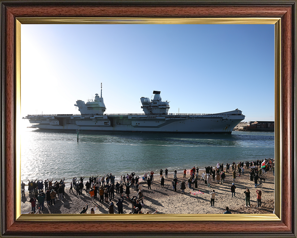 HMS Prince of Wales (R09) Photo Print - Old Portsmouth 2025 - Royal Navy Queen Elizabeth Class Aircraft Carrier Posters, Prints, & Visual Artwork Hampshire Prints 10 x 8 Classic Frame No