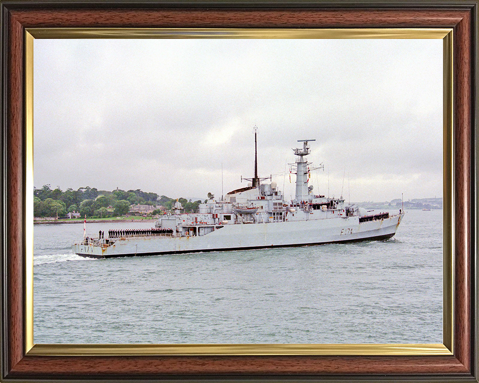 HMS Alacrity (F174) Royal Navy Type 21 Frigate Starboard View Photo Print Wall Art Decor Posters, Prints, & Visual Artwork Hampshire Prints 10 x 8 Classic Frame No
