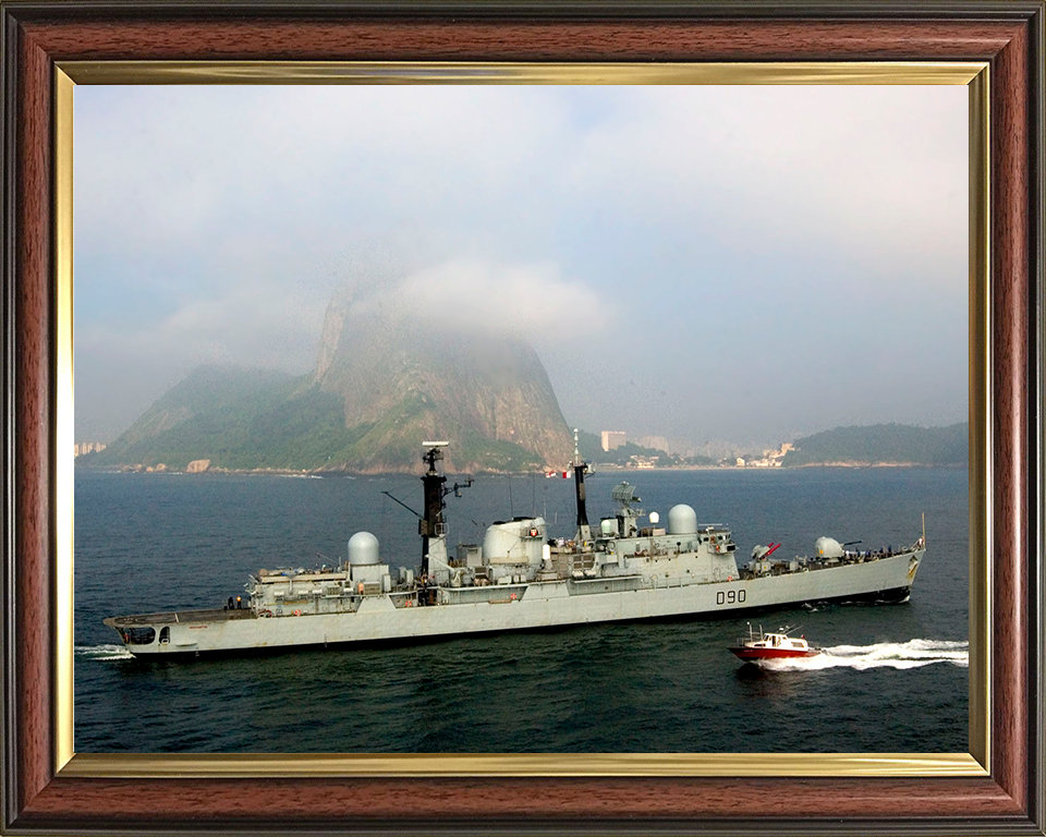 HMS Southampton (D90) Photo Print - Rio de Janeiro 2005 - Royal Navy Type 42 Destroyer Posters, Prints, & Visual Artwork Hampshire Prints 10 x 8 Classic Frame No