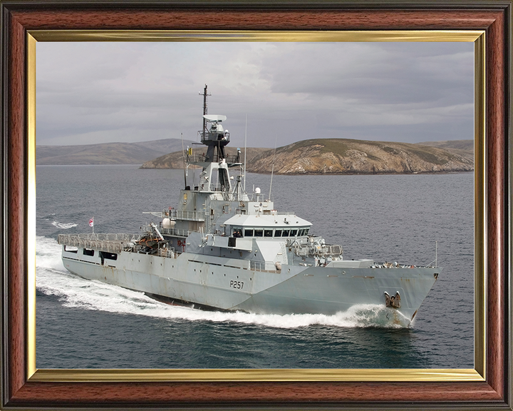 HMS Clyde (P257) Royal Navy River Class Patrol Vessel High Starboard View Photo Print Wall Art Decor Posters, Prints, & Visual Artwork Hampshire Prints 10 x 8 Classic Frame No