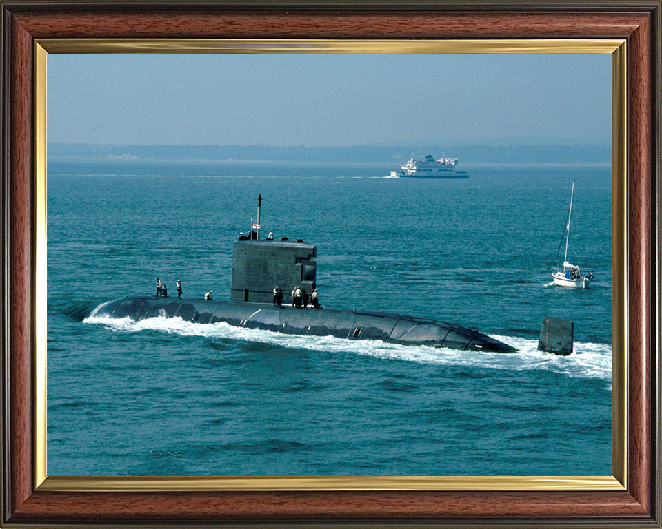 HMS Ursula S42 Royal Navy Victoria class Submarine Photo Print or Framed Print - Hampshire Prints