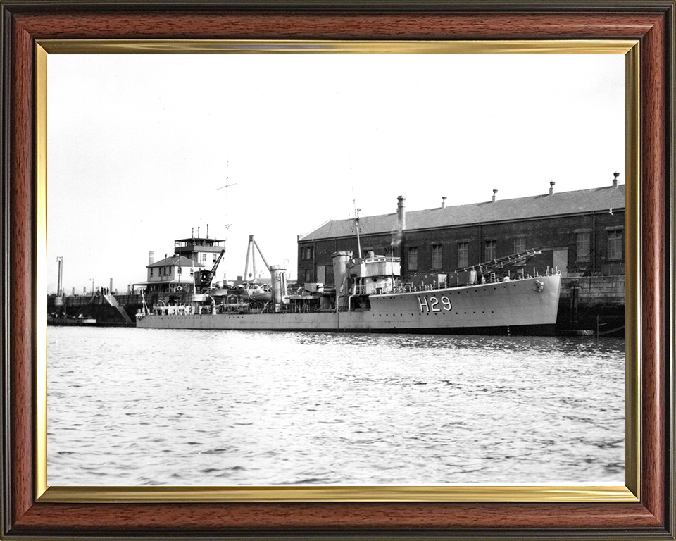 HMS Thanet (H29) - In Harbour 1928 - Royal Navy S Class Destroyer Photo Print Wall Art Naval Decor UK Posters, Prints, & Visual Artwork Hampshire Prints 10 x 8 Classic Frame No