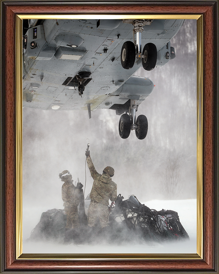 Royal Marine Commandos Attach an Underslung Load Photo Print 45 Commando Marines Wall Art Military Decor Posters, Prints, & Visual Artwork Hampshire Prints 10 x 8 Classic Frame No