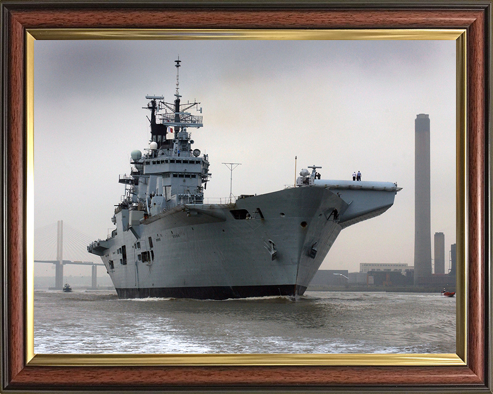 HMS Illustrious (R06) Photo Print - River Thames 2009 - Royal Navy Invincible Class Aircraft Carrier Hampshire Prints 10 x 8 Classic Frame No