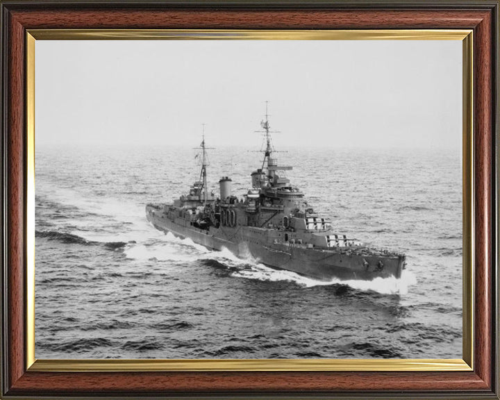 HMS Manchester (15) Royal Navy Town class light cruiser Photo Print or Framed Print - Hampshire Prints