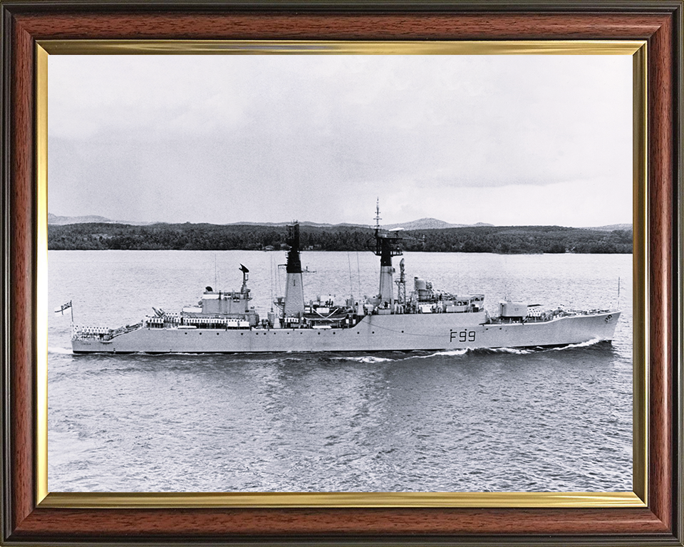 HMS Lincoln (F99) - Singapore 1969 - Royal Navy Salisbury Class Frigate Photo Print Wall Art Naval Decor UK Posters, Prints, & Visual Artwork Hampshire Prints 10 x 8 Classic Frame No