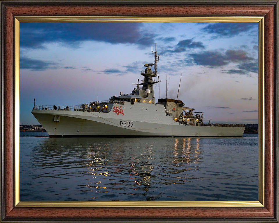 HMS Tamar P233 | Photo Print | Framed Print | River Class | Patrol Vessel | Royal Navy Hampshire Prints