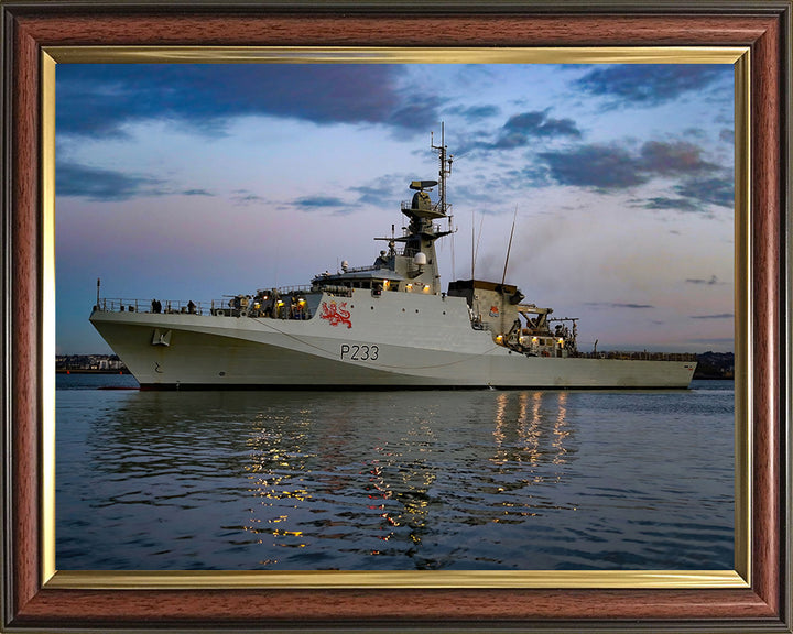 HMS Tamar P233 Royal Navy River class patrol vessel Photo Print or Framed Print - Hampshire Prints