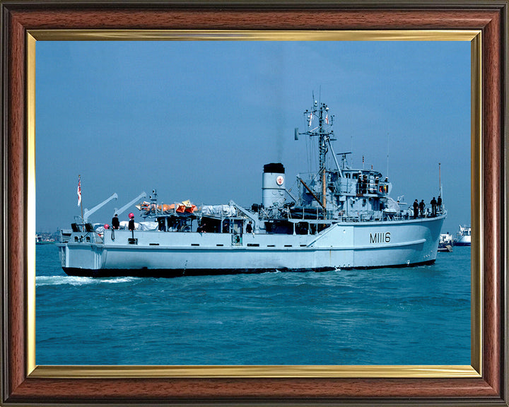 HMS Wilton M1116 | Photo Print | Framed Print | Ton Class | Minesweeper | Royal Navy Hampshire Prints