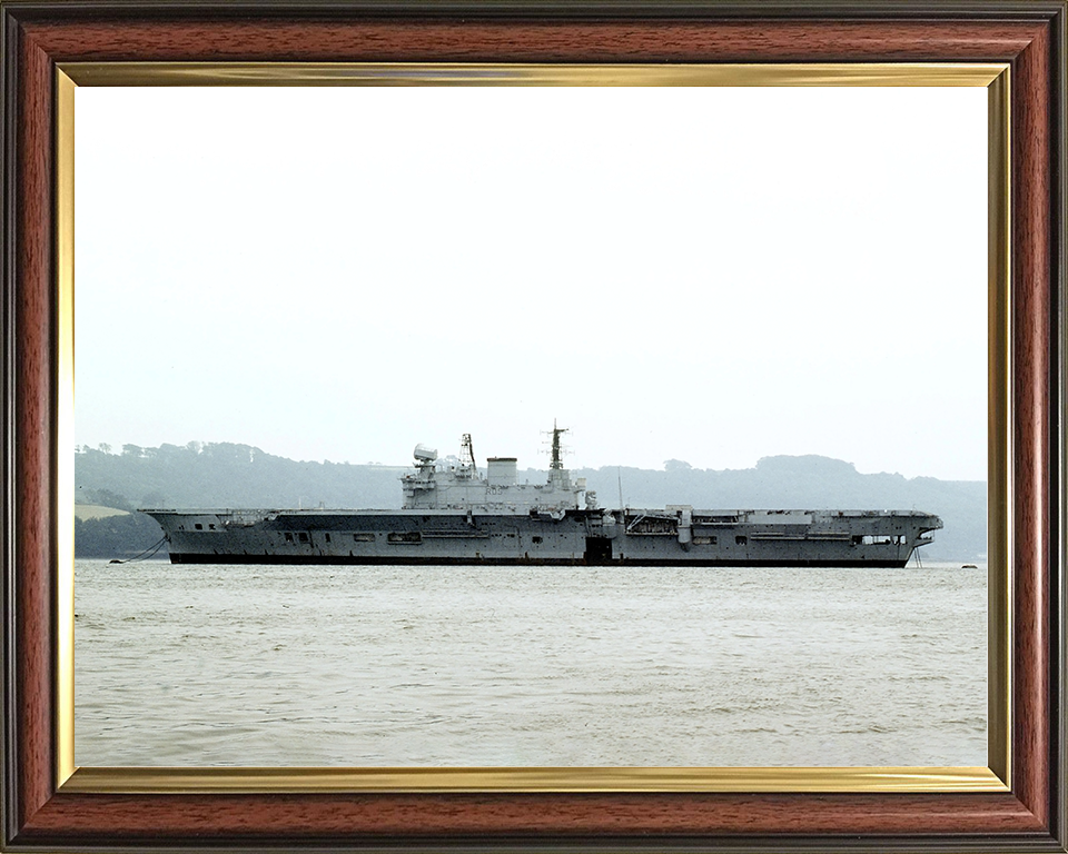 HMS Eagle (R05) Royal Navy Audacious Class Aircraft Carrier Port Beam Photo Print Wall Art Decor Posters, Prints, & Visual Artwork Hampshire Prints 10 x 8 Classic Frame No