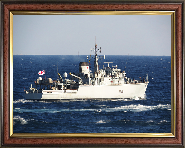 HMS Atherstone (M38) Royal Navy Hunt Class Mine Vessel Warfare Vessel At Sea Photo Print Wall Art Decor Posters, Prints, & Visual Artwork Hampshire Prints 10 x 8 Classic Frame No