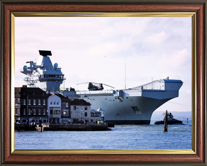 HMS Queen Elizabeth R08 | Photo Print | Framed Print | Queen Elizabeth Class | Aircraft Carrier | Royal Navy Hampshire Prints