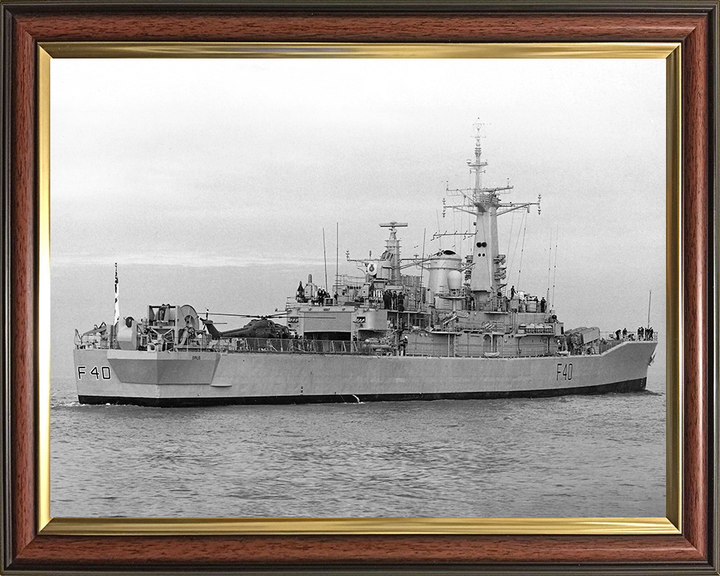 HMS Sirius (F40) Photo Print - At Sea 1984 - Royal Navy Leander Class Frigate Posters, Prints, & Visual Artwork Hampshire Prints 10 x 8 Classic Frame No
