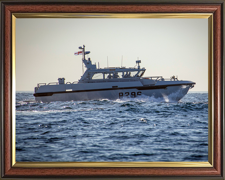 HMS Dagger (P296) Photo Print - Starboard View - Royal Navy Cutlass Class Patrol Vessel Hampshire Prints 10 x 8 Classic Frame No