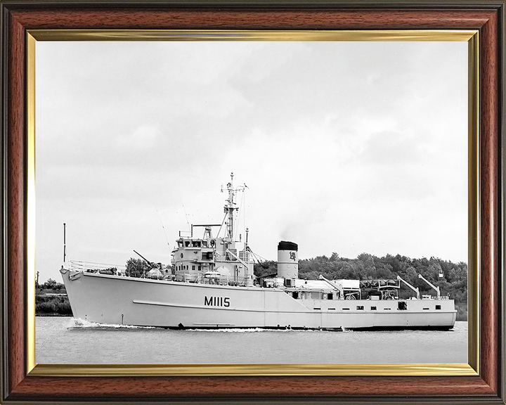 HMS Bronington (M1115) Royal Navy Ton Class Minesweeper Port Beam View Photo Print Wall Art Decor Posters, Prints, & Visual Artwork Hampshire Prints 10 x 8 Classic Frame No