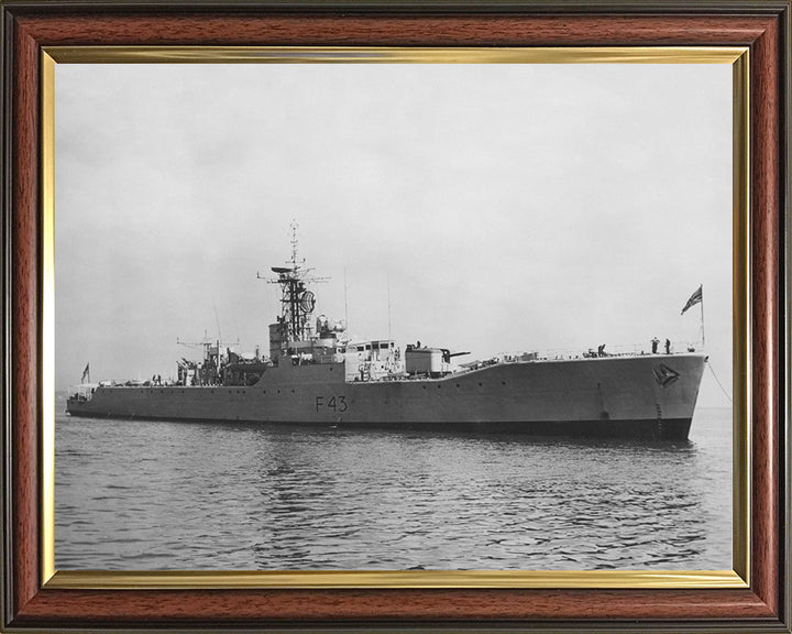 HMS Torquay F43 | Photo Print | Framed Print | Poster | Whitby Class | Frigate | Royal Navy Hampshire Prints