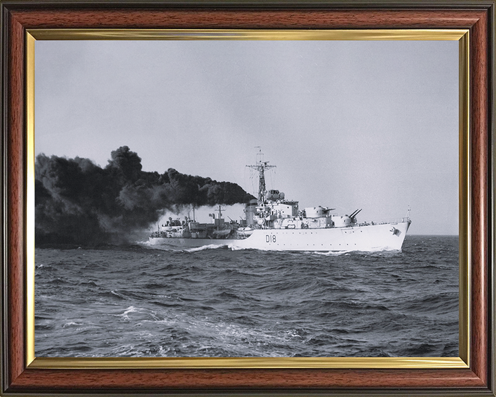 HMS St. Kitts (D18) Photo Print - At Sea 1951 - Royal Navy Battle Class Destroyer Posters, Prints, & Visual Artwork Hampshire Prints 10 x 8 Classic Frame No