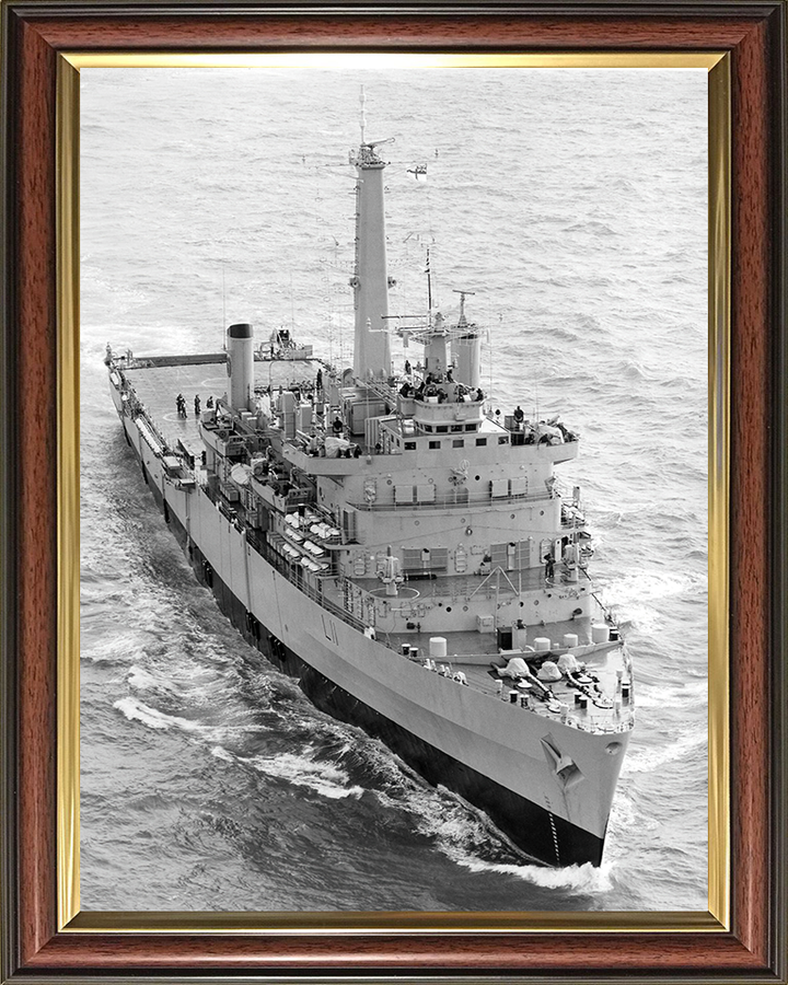 HMS Intrepid (L11) Photo Print - Starboard Bow View - Royal Navy Fearless Class Amphibious Ship Hampshire Prints 10 x 8 Classic Frame No