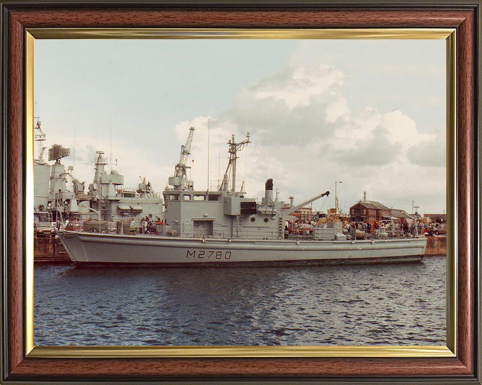 HMS Woodlark (HMS Yaxham) (M2780) Photo Print - In Port - Royal Navy Survey Vessel Hampshire Prints 10 x 8 Classic Frame No