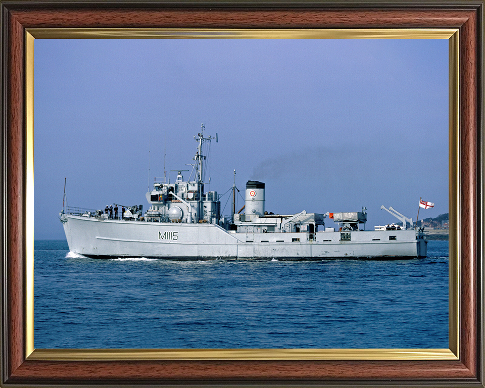 HMS Bronington M1115 | Photo Print | Framed Print | Ton Class | Minesweeper | Royal Navy Hampshire Prints
