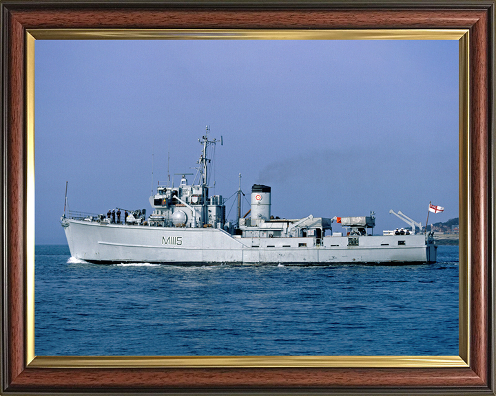 HMS Bronington M1115 | Photo Print | Framed Print | Ton Class | Minesweeper | Royal Navy Hampshire Prints