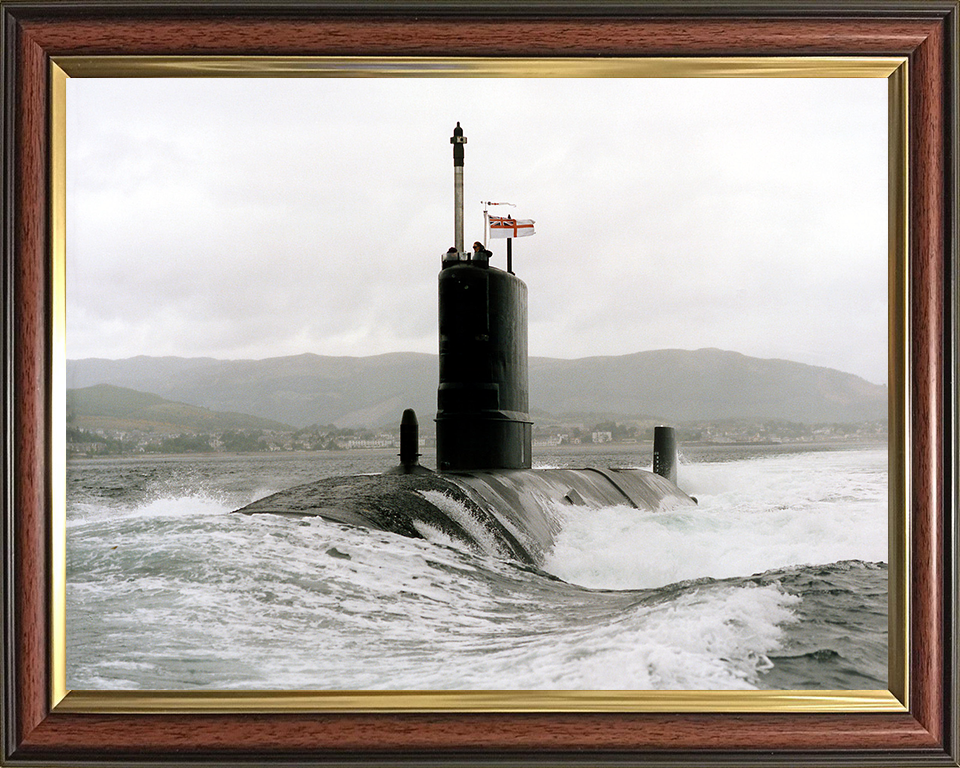 HMS Tireless (S88) Photo Print - Clyde 1994 - Royal Navy Trafalgar Class Submarine Hampshire Prints 10 x 8 Classic Frame No