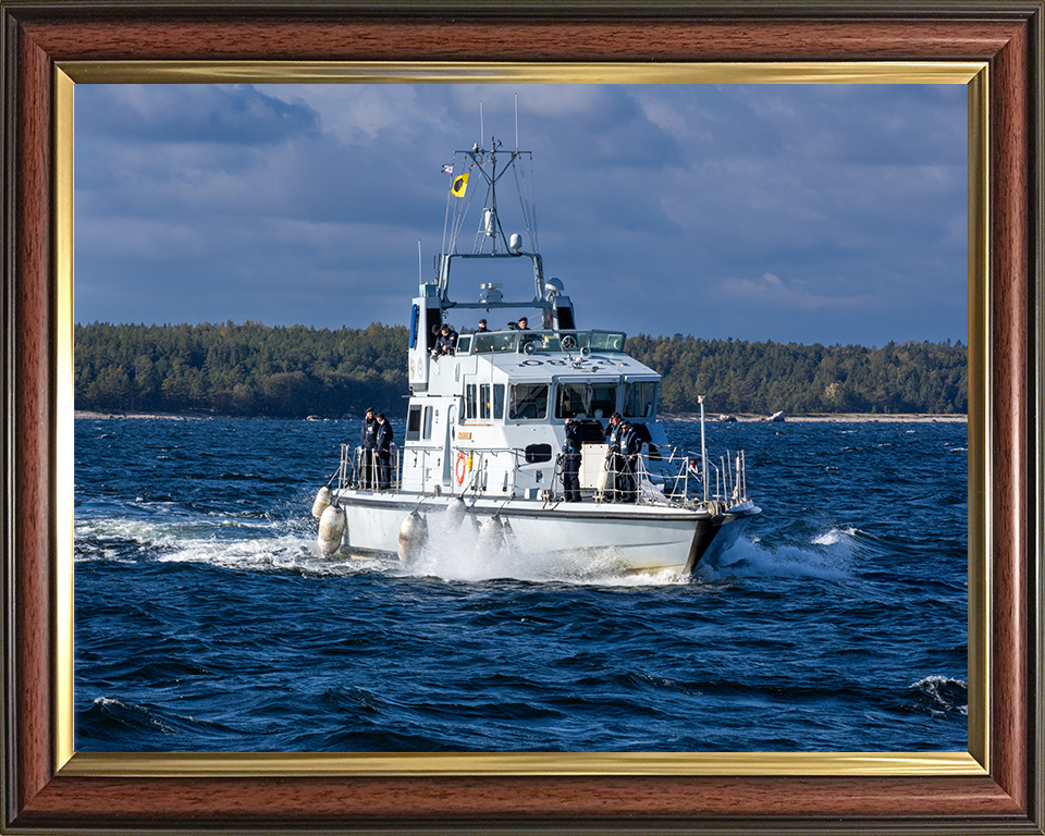 HMS Dasher (P280) Photo Print - Underway 2025 - Royal Navy Archer Class P2000 Patrol Vessel Hampshire Prints 10 x 8 Classic Frame No