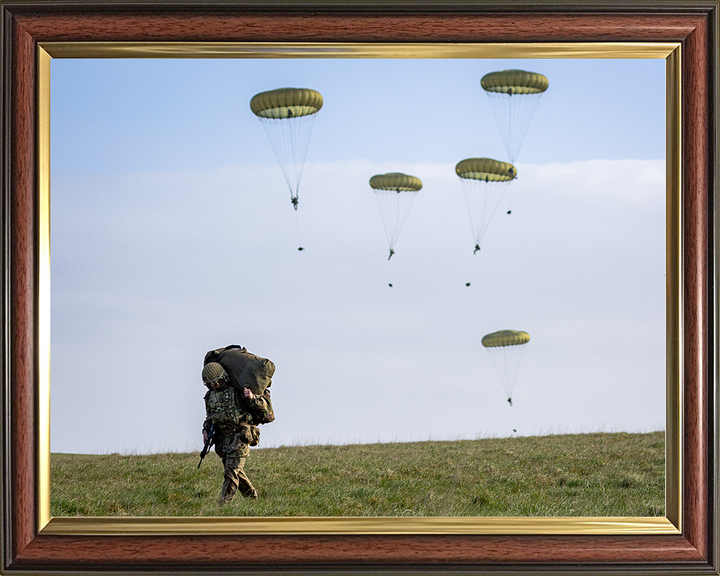 British Army Paratrooper Portrait 2026 Photo Print Wall Art Military Decor Poster Posters, Prints, & Visual Artwork Hampshire Prints 10 x 8 Classic Frame No