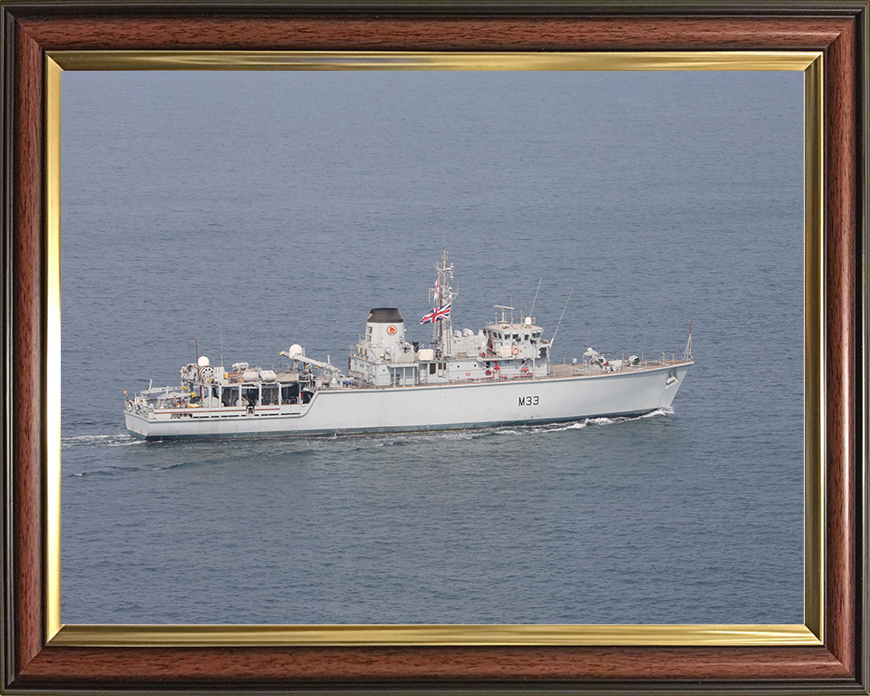HMS Brocklesby (M33) Royal Navy Hunt Class Mine Warfare Vessel At Sea 2020 Photo Print Wall Art Naval Decor Posters, Prints, & Visual Artwork Hampshire Prints 10 x 8 Classic Frame No