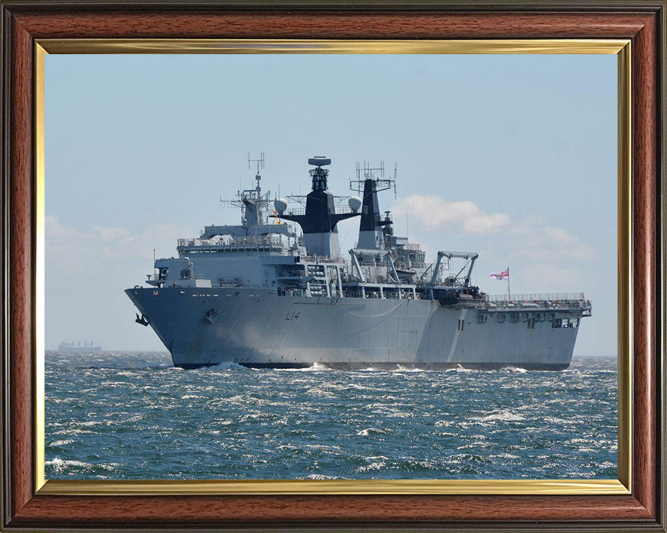 HMS Albion L14 | Photo Print | Framed Print | Albion Class | Amphibious ship | Royal Navy Hampshire Prints