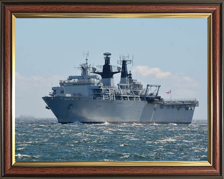 HMS Albion L14 | Photo Print | Framed Print | Albion Class | Amphibious ship | Royal Navy Hampshire Prints