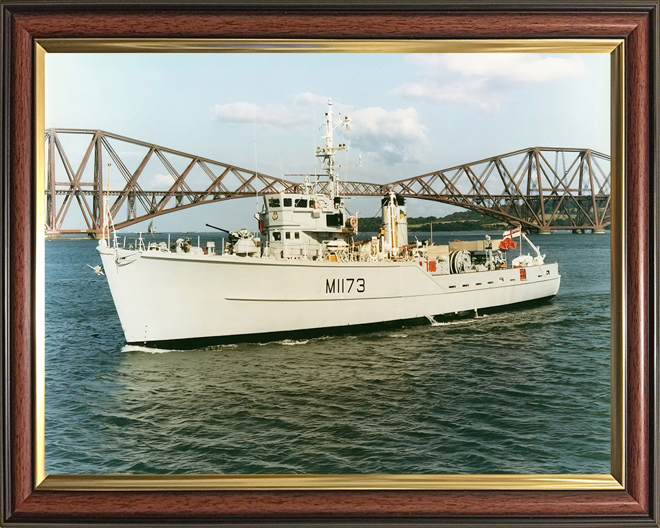 HMS Pollington M1173 | Photo Print | Framed Print | Ton Class | Minesweeper | Royal Navy Hampshire Prints