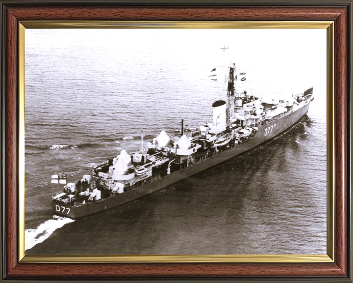 HMS Trafalgar (D77) Photo Print - At Sea - Royal Navy Battle Class Destroyer Posters, Prints, & Visual Artwork Hampshire Prints 10 x 8 Classic Frame No