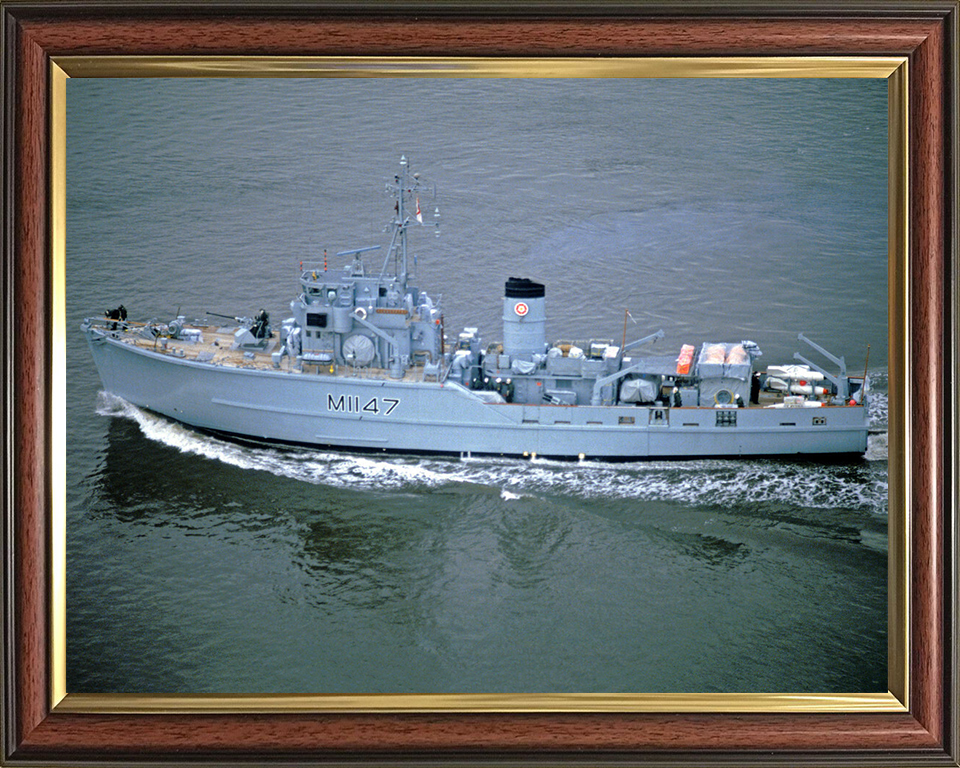 HMS Hubberston M1147 | Photo Print | Framed Print | Ton Class | Minesweeper | Royal Navy Posters, Prints, & Visual Artwork Hampshire Prints