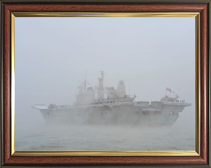 HMS Ark Royal (R07) Royal Navy Invincible Class Aircraft Carrier With Paying Off Pennant Photo Print Wall Art Decor Posters, Prints, & Visual Artwork Hampshire Prints 10 x 8 Classic Frame No