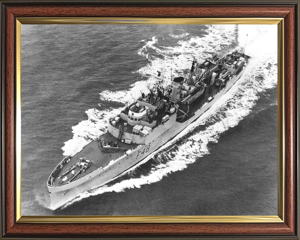 HMS Dundas (F48) Photo Print - At Sea - Royal Navy Blackwood Class Frigate Posters, Prints, & Visual Artwork Hampshire Prints 10 x 8 Classic Frame No