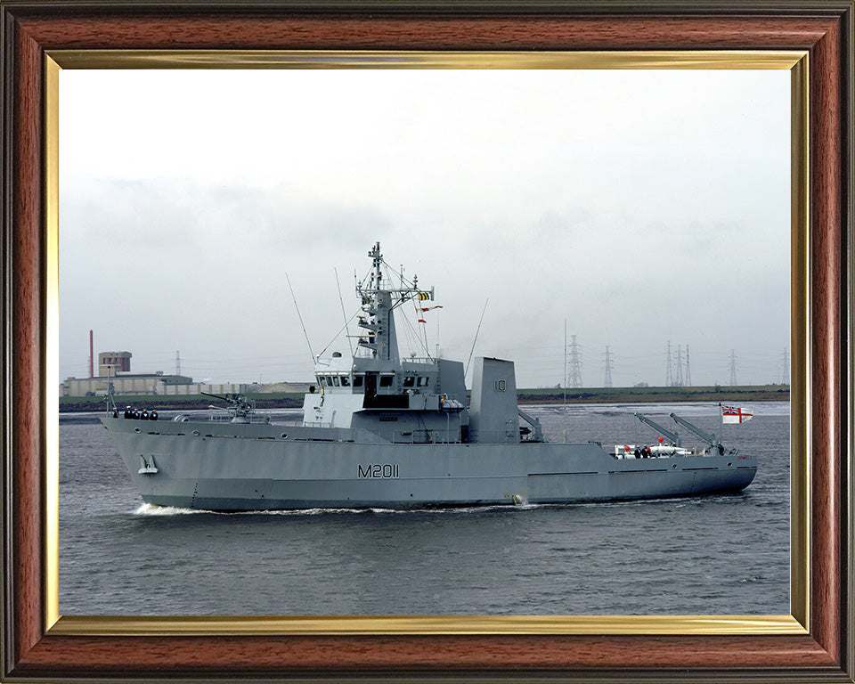 HMS Orwell M2011 Royal Navy River class minesweeper Photo Print or Framed Print - Hampshire Prints