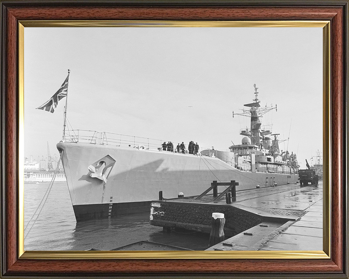 HMS Leander (F109) Photo Print - Amsterdam 1977 - Royal Navy Leander Class Frigate Hampshire Prints 10 x 8 Classic Frame No