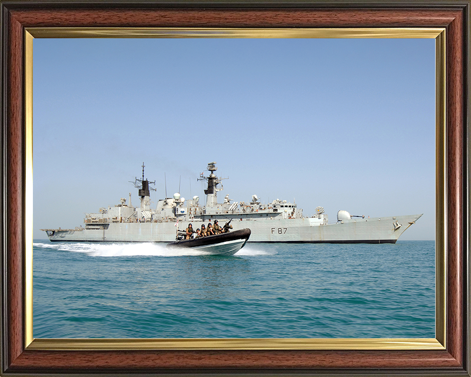 HMS Chatham (F87) Royal Navy Type 22 Frigate Al Basrah Iraqi 2008 Photo Print Wall Art Decor Posters, Prints, & Visual Artwork Hampshire Prints 10 x 8 Classic Frame No