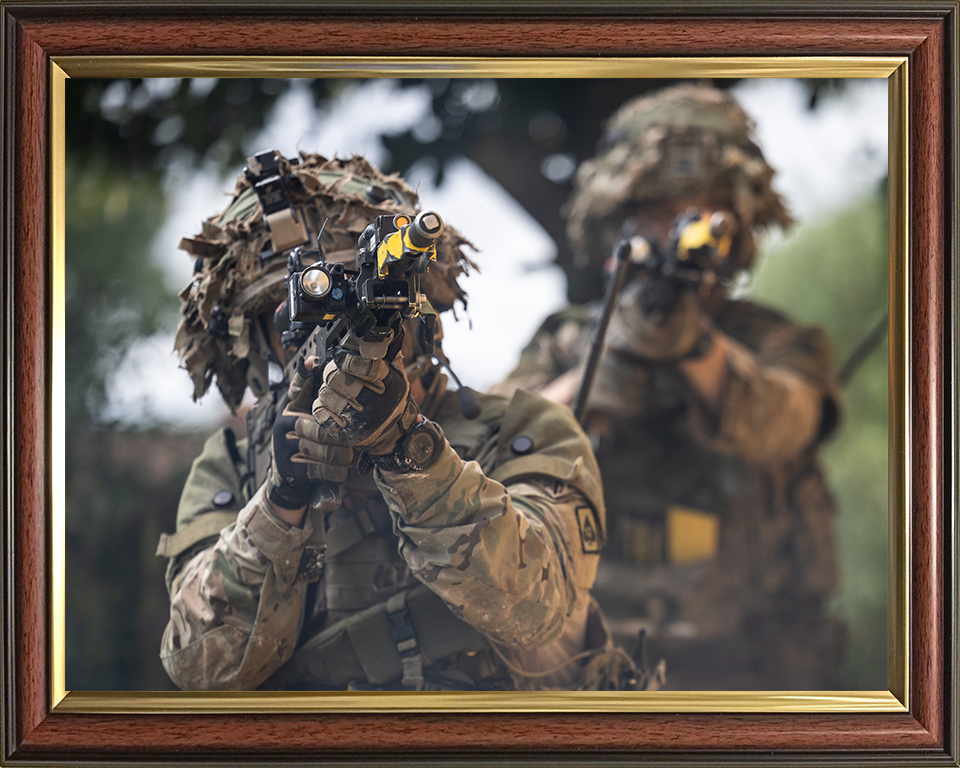 Soldiers During building clearance drills Photo Print - British Army Hampshire Prints 10 x 8 Classic Frame No
