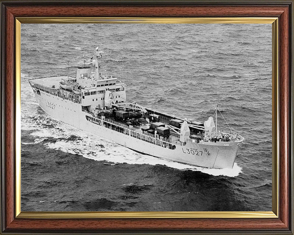 RFA Sir Geraint (L3027) Photo Print - Starboard Bow View - Royal Fleet Auxiliary Round Table Class Ship Hampshire Prints 10 x 8 Classic Frame No