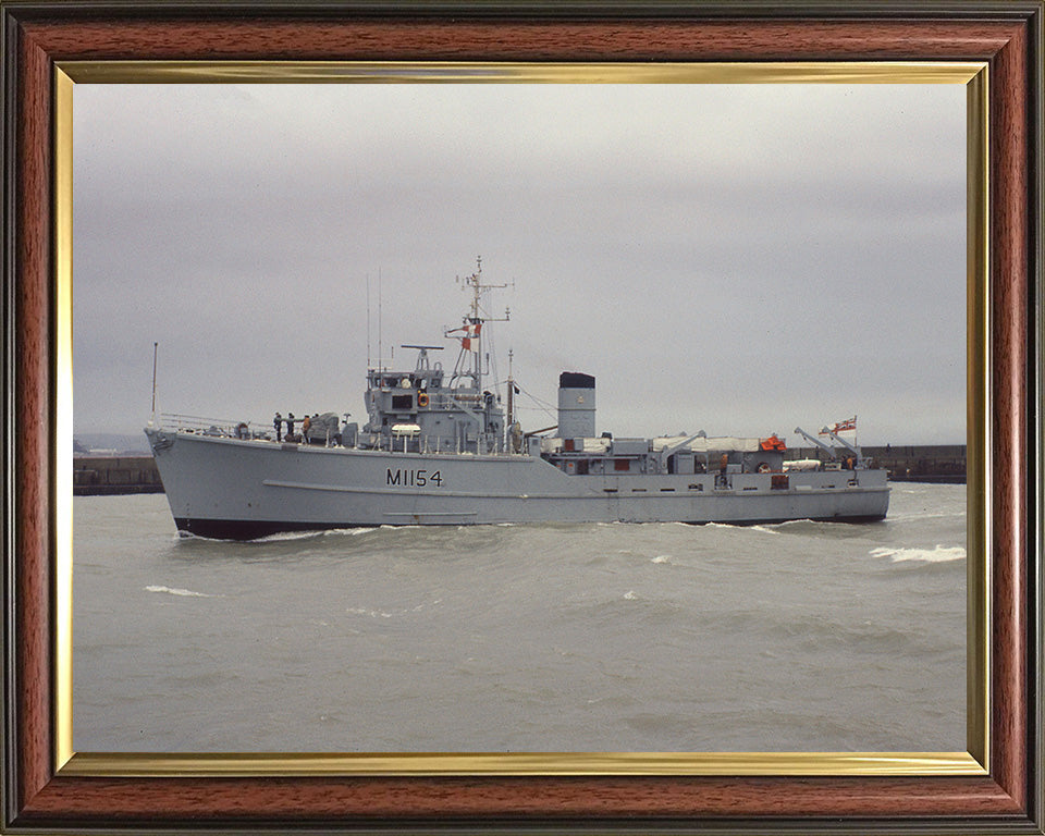 HMS Kellington M1154 | Photo Print | Framed Print | Ton Class | Minesweeper | Royal Navy Hampshire Prints