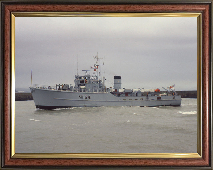 HMS Kellington M1154 | Photo Print | Framed Print | Ton Class | Minesweeper | Royal Navy Hampshire Prints
