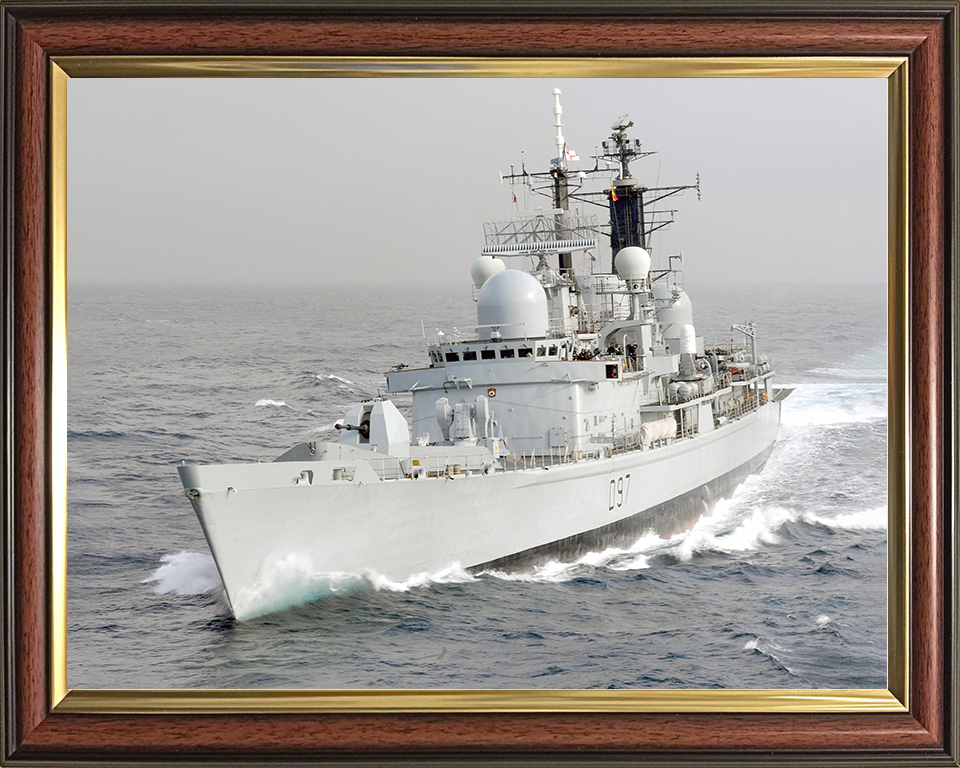 HMS Edinburgh (D97) Royal Navy Type 42 Destroyer At Sea Photo Print Wall Art Decor Posters, Prints, & Visual Artwork Hampshire Prints 10 x 8 Classic Frame No