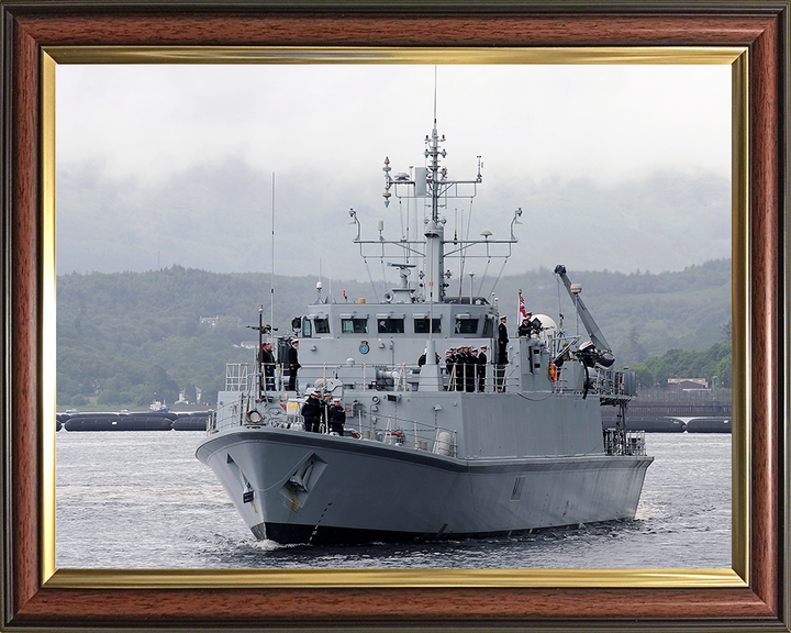 HMS Blyth (M111) Photo Print - Deploys 2012 - Royal Navy Sandown Class Minehunter Posters, Prints, & Visual Artwork Hampshire Prints 10 x 8 Classic Frame No