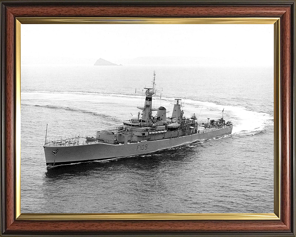HMS Leander (F109) Photo Print - At Sea - Royal Navy Leander Class Frigate