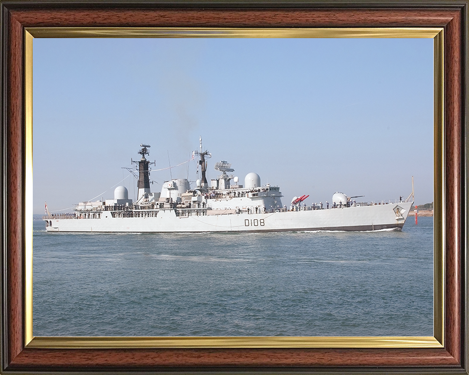 HMS Cardiff (D108) Royal Navy Type 42 Destroyer Flying Paying Off Pennant Photo Print Wall Art Decor Posters, Prints, & Visual Artwork Hampshire Prints 10 x 8 Classic Frame No